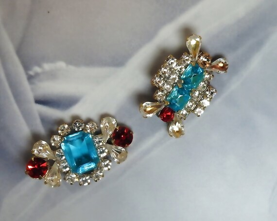 Light blue fancy buttons