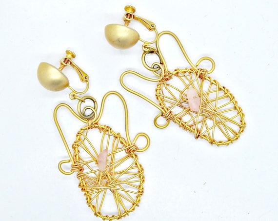 Vintage earrings screw back for women