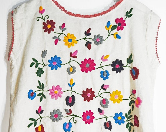 Beige embroidered tank top
