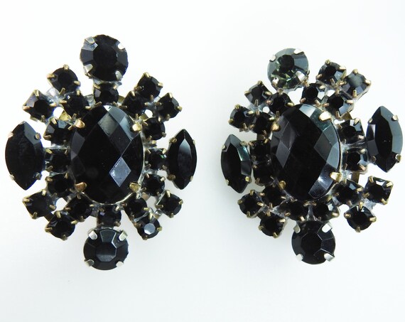 Czech black fancy buttons