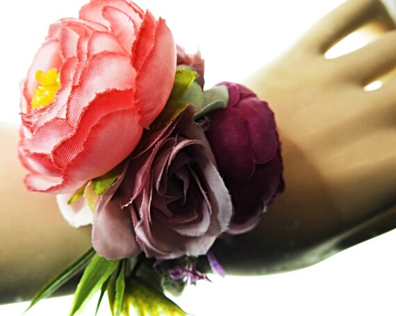 Wrist corsage for prom