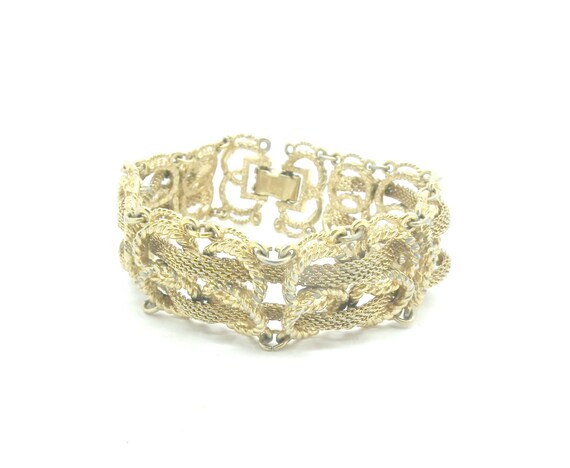 luxurious bracelet luxe classy bracelets cocktail simple and classy sister in law gift-for-mother gift-for-mom bracelets golden bridesmaid