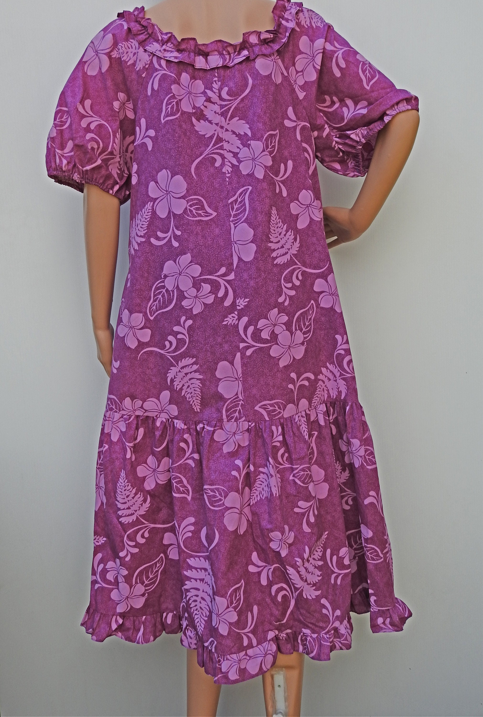 Vintage Hawaiian muumuu dress plus size