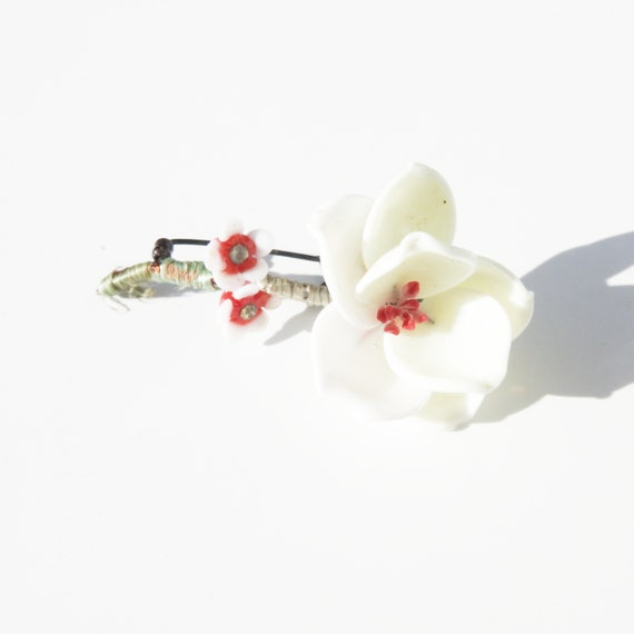 Jeweled flower brooch vintage