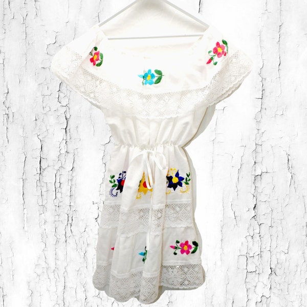 White mexican dress, Mexican embroidered dress,  Embroidered mexican dress for women, Boho flower girl dresses, Hippie dress, Vintage dress