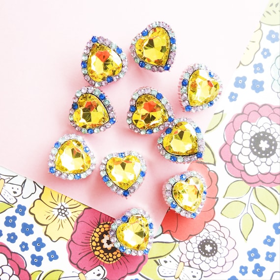 Yellow heart buttons