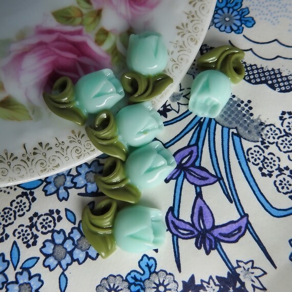 Tulip charms for bracelets for women
