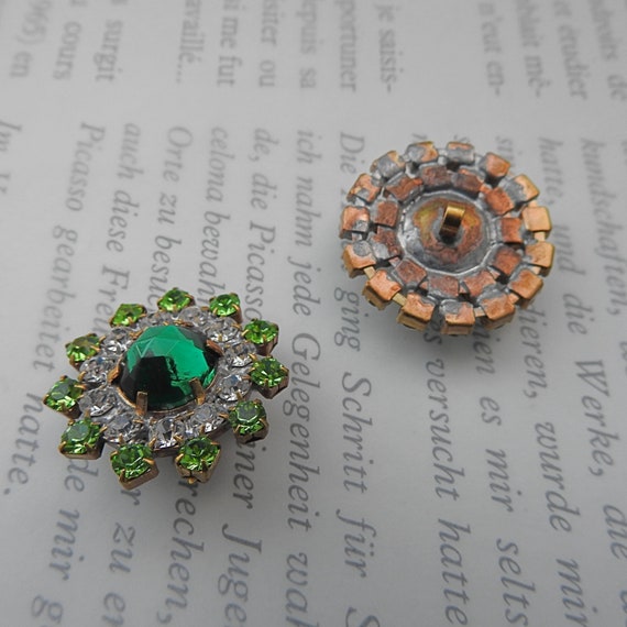 Glass buttons
