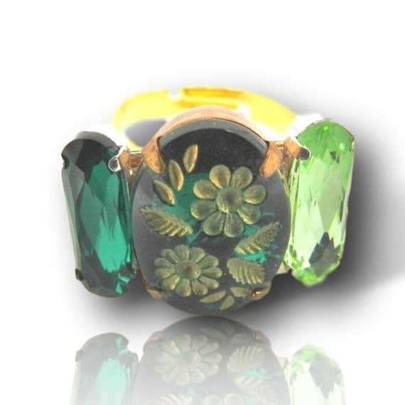 Dark jewelry ring for women