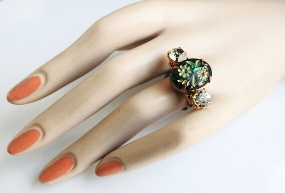 Dark green ring