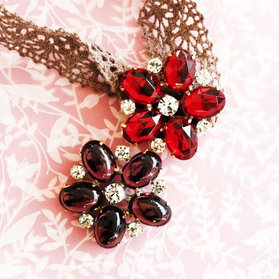 Glass flower decorative buttons