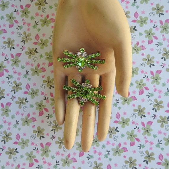 Green glass buttons vintage