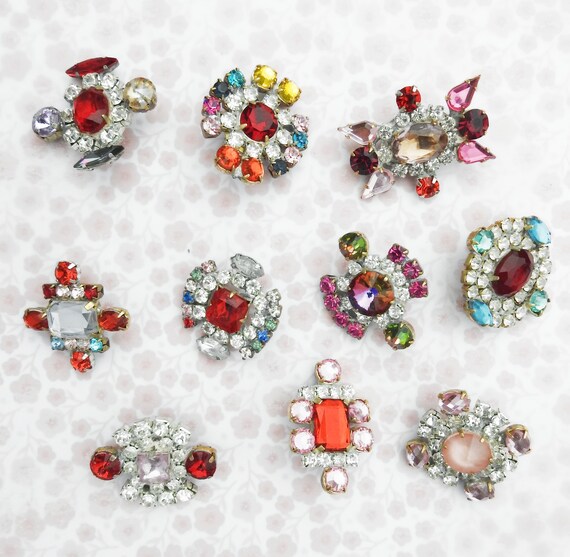 Red glass buttons