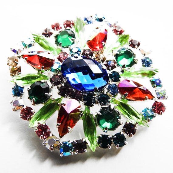 Czech glass broach