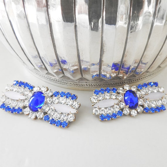 Fancy buttons for ladies suits