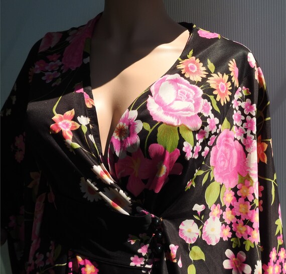 Kimono dress maxi butterfly sleeves floral print kaftan bell sleeve black pink women's clothing and vintage boho small S M
