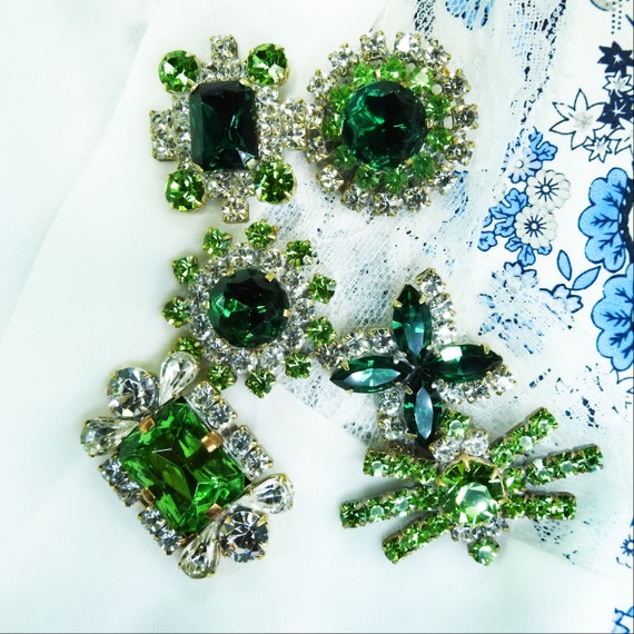 Eye-catching large lot of Green glass jewel buttons
