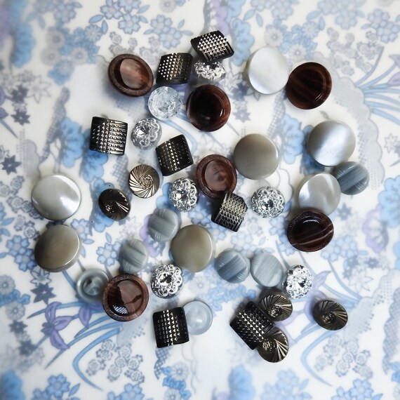 Brown vintage buttons