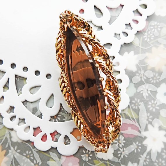 Vintage glass brooch for woman