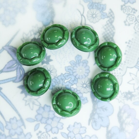 Retro flower green glass buttons