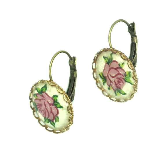 Exquisite vintage flower earrings