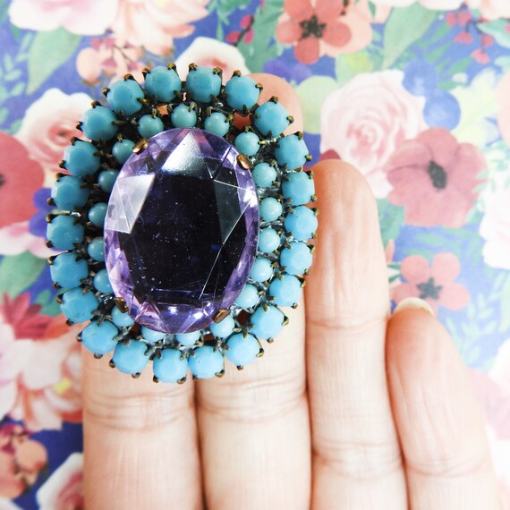 Fancy glass blue button