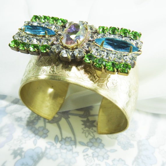 Wide cuff bracelet