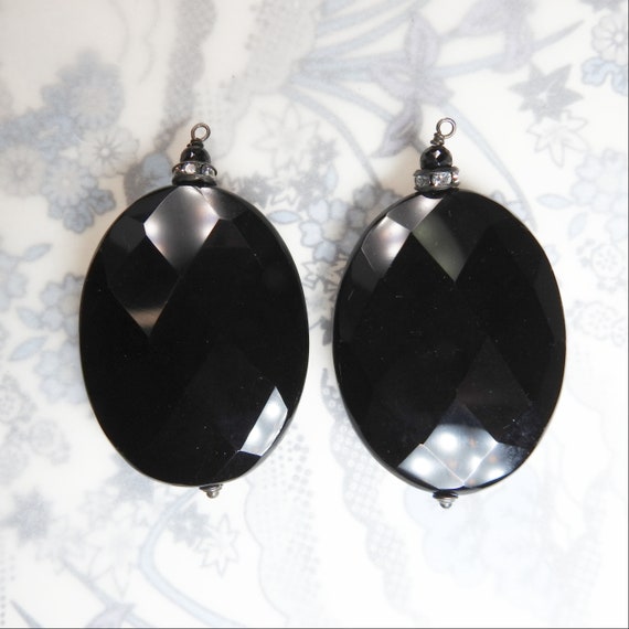 Black faceted glass pendants