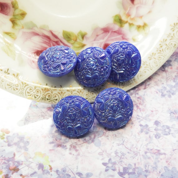 Lot of 5 blue glass buttons