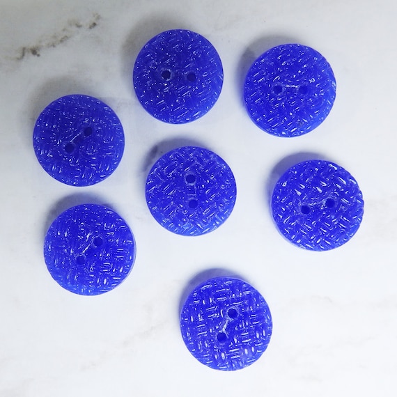 Blue buttons vintage