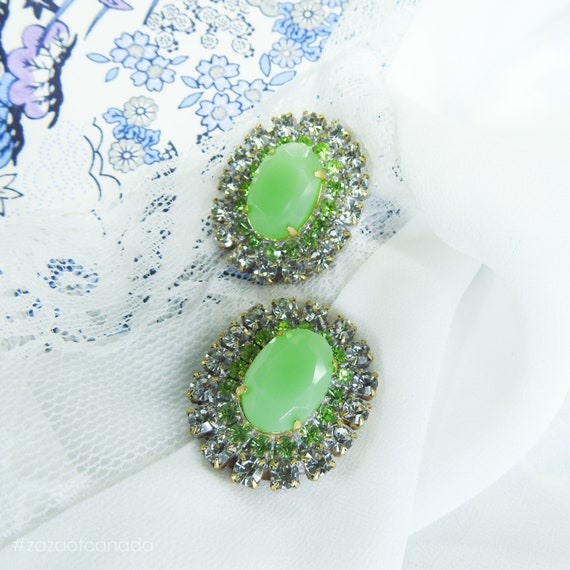 Big retro buttons with rhinestone crystals