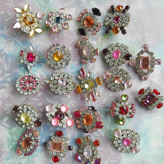 Pink crystal buttons