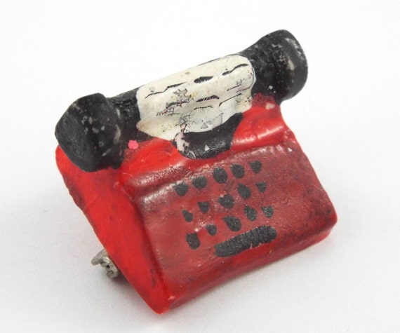 RARE TYPEWRITER VINTAGE brooch from the 40s, 1940s brooch pin, Womens jewelry gift ideas, Tiny vintage brooches, Typewriter brooch pin
