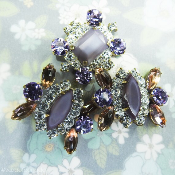 Purple fancy buttons for jewelry making