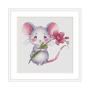 Schattige muis met orchidee bloemenkaart borduren kruissteek digitaal bestand direct downloaden schattige dieren handgemaakte borduursjabloon