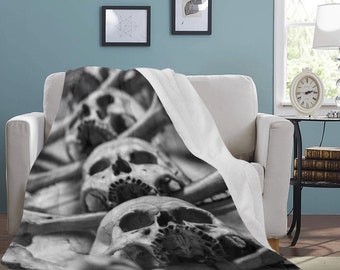 Skull Blanket Fleece Skull Throw Blanket Bones Blanket Kid Blanket Modern Blanket Cozy Blanket Gray Blanket Soft blanket Photo Blanket