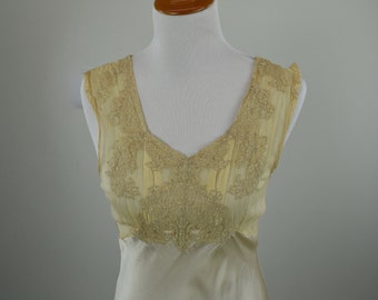 1930s  Silk Charmeuse Nightgown with  Needle  Lace  / size Medium   .....Gorgeous, Elegant, Alluring,  .........DANGEROUS!