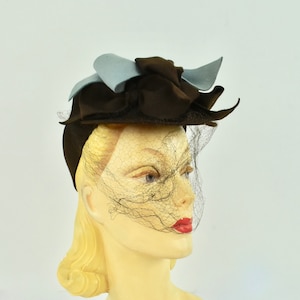 1930s Brown Wool Felt TILT  Hat with Bows & Back Head Band .......size Small to Medium
