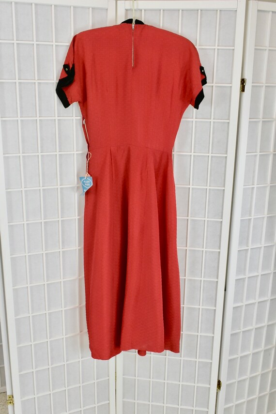 1950s Red Rayon Blend PARTY / DAY Dress with Blac… - image 4