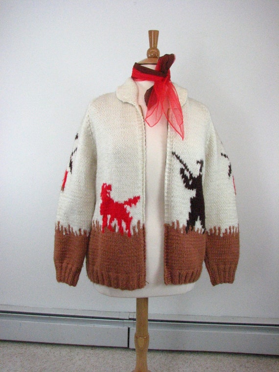 1950s Hand Knit Wool Sweater with Hunting Theme / M… Gem