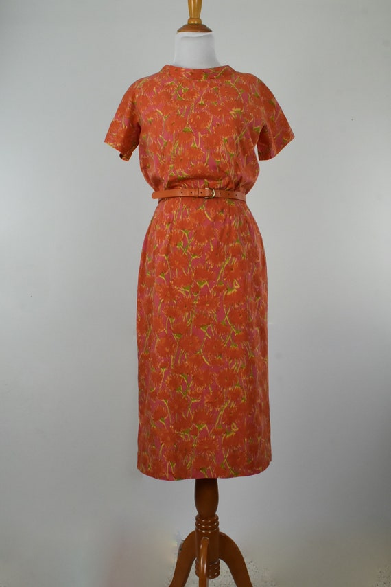 1950/60s  Wiggle Dress.......STUNNING FABRIC.....… - image 2