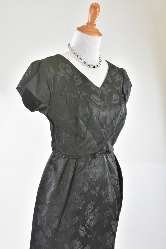 1950s Black BROCADE Wiggle Dress........... size L