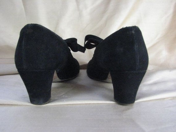 1930s Handsewn  Black Suede Heels.....size 7    F… - image 3