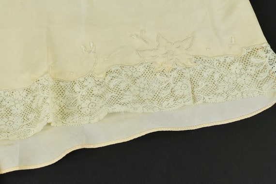 1920/30s Champagne Silk CharmeuseTap Pants with M… - image 5