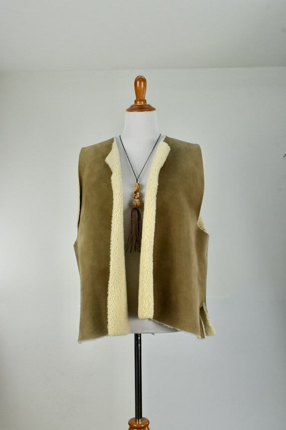 ESKANDAR Shealing Vest  ...... size 0 /  Medium to