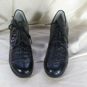 1930s Black Perforated Leather Oxfords.....size 7 1/2 N - Etsy