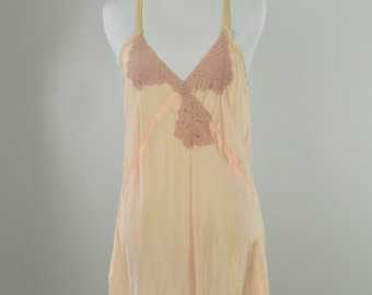 1930/40s Peach Rayon Silk Teddy ............. size  Large / 38