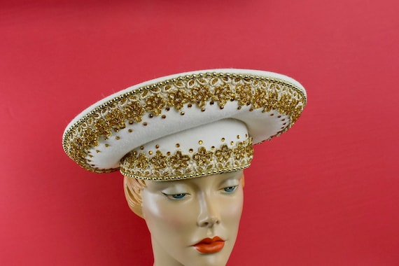 Jack Mcconnell ( RED FEATHER HAT ) in Ivory Wool & Gold  display picture 1