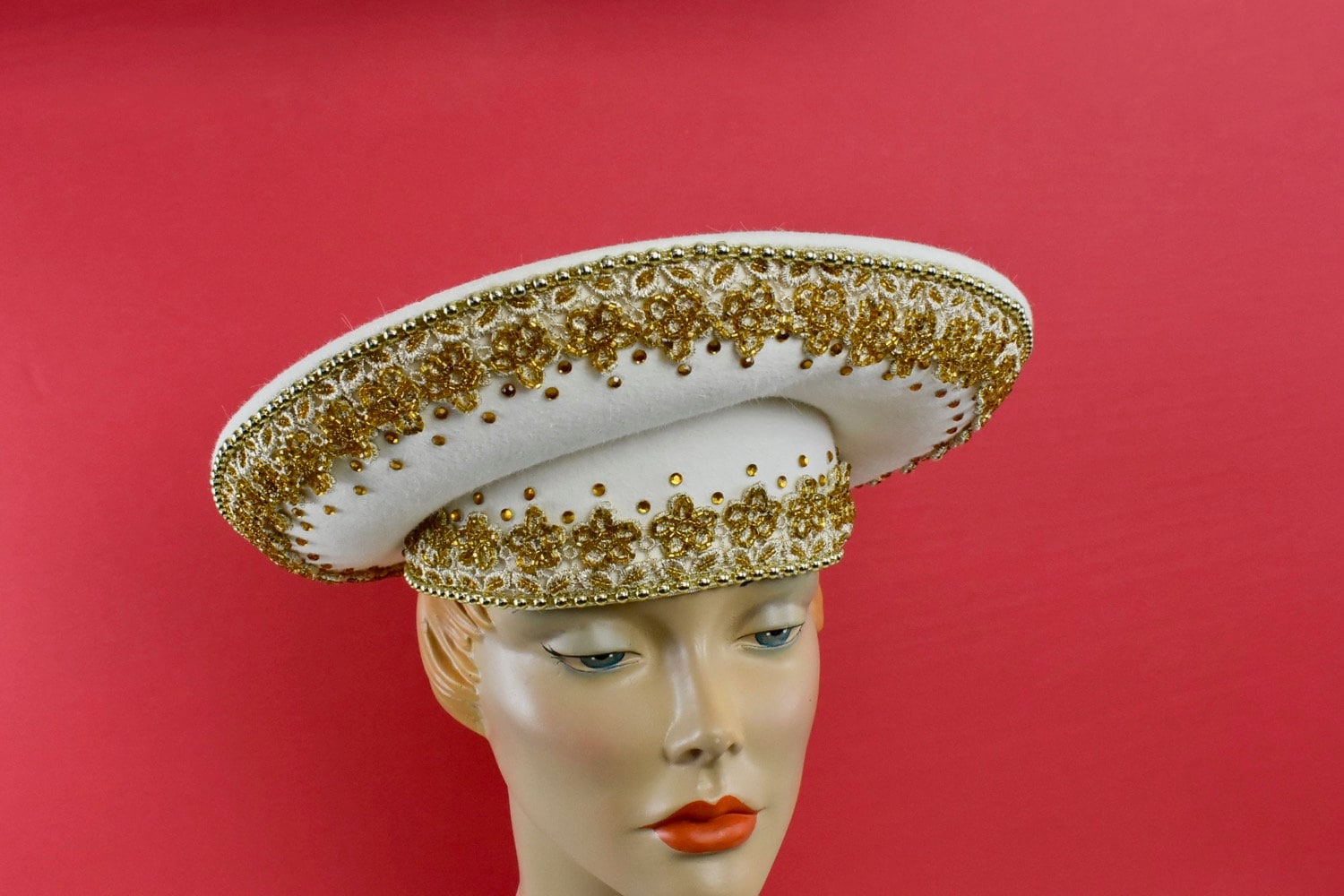 Designer’s Handmade beaded embroidered hat by Jack McConnell Vintage Jack McConnell Crystal & Pearl Studded Halo Hat – Recess main image 3