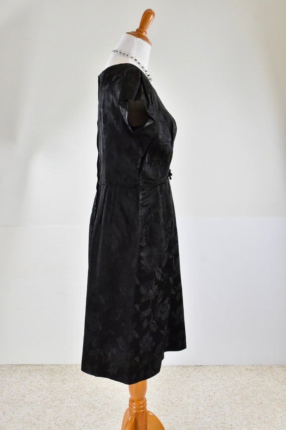 1950s Black BROCADE Wiggle Dress........... size … - image 9
